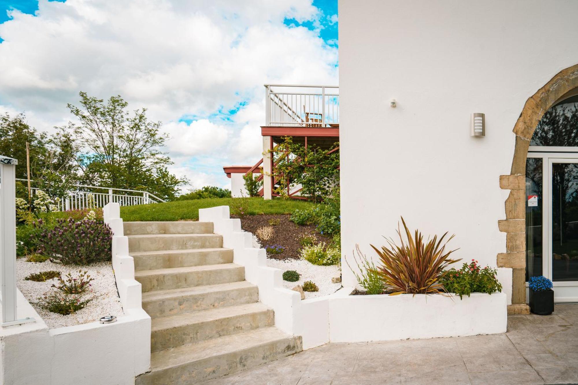 Bed & Breakfast Perbos 1556 La Bastide-Clairence ภายนอก รูปภาพ