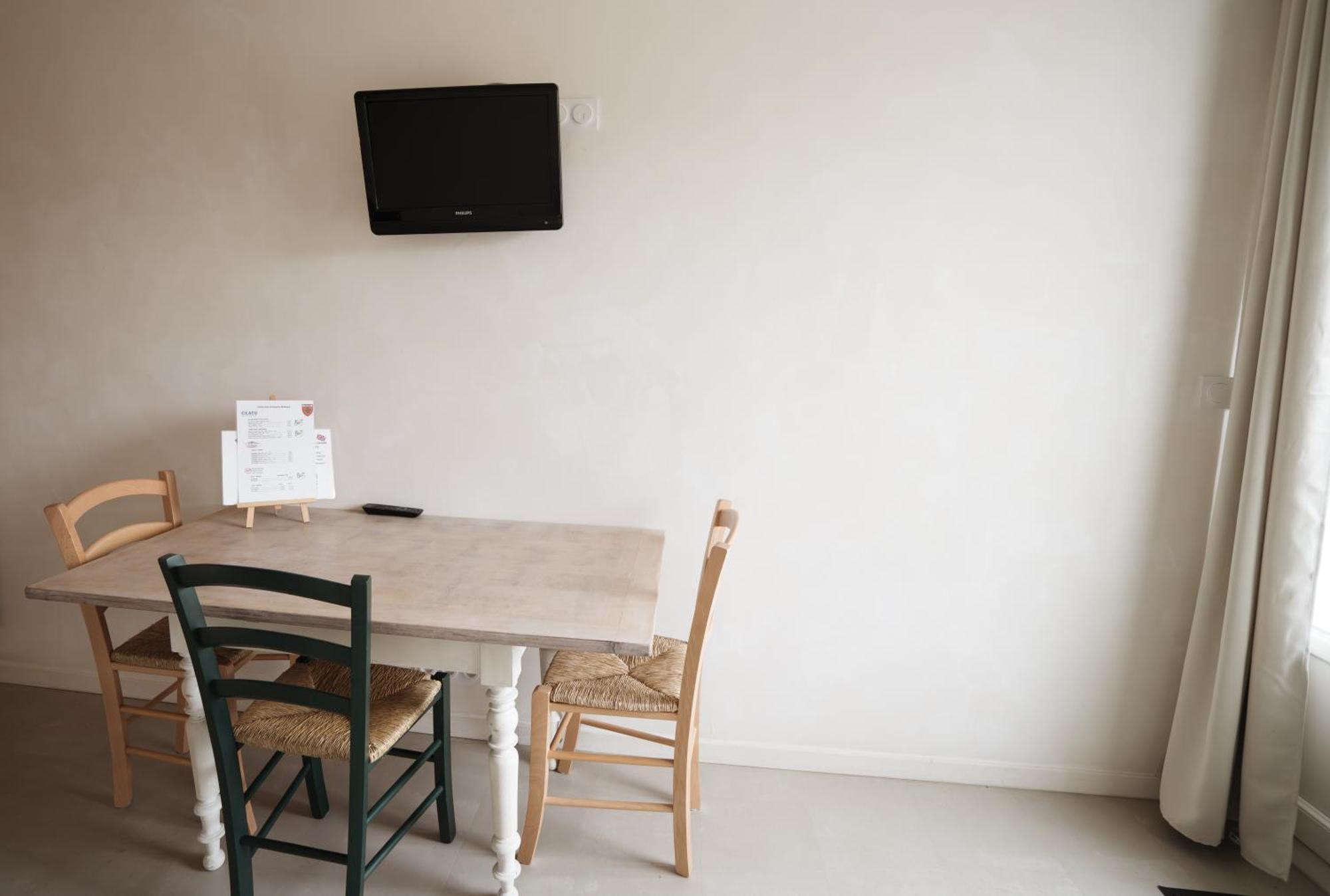 Bed & Breakfast Perbos 1556 La Bastide-Clairence ภายนอก รูปภาพ